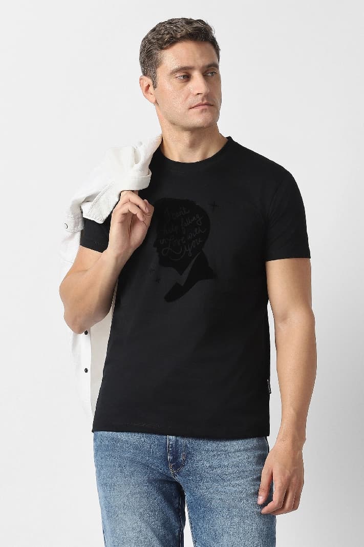 Men's Black Casual Solid Regular Fit Tshirt