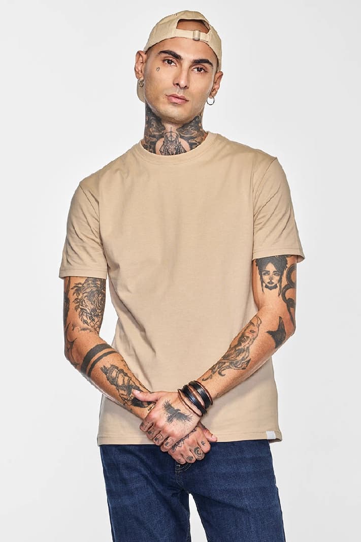 Men's Beige Casual Solid Regular Fit Tshirt