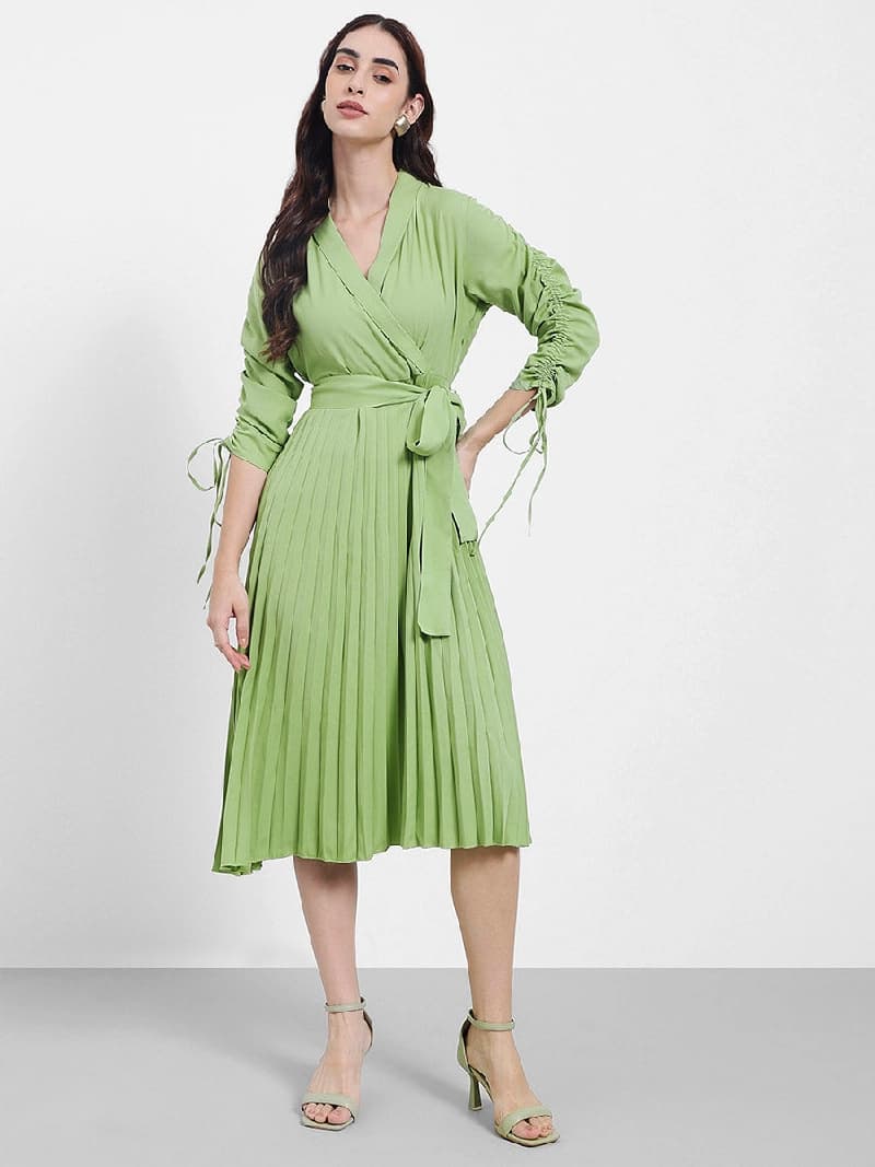 Women's Green Casual A-Line V-Neck Long Sleeves Maxi Dresses