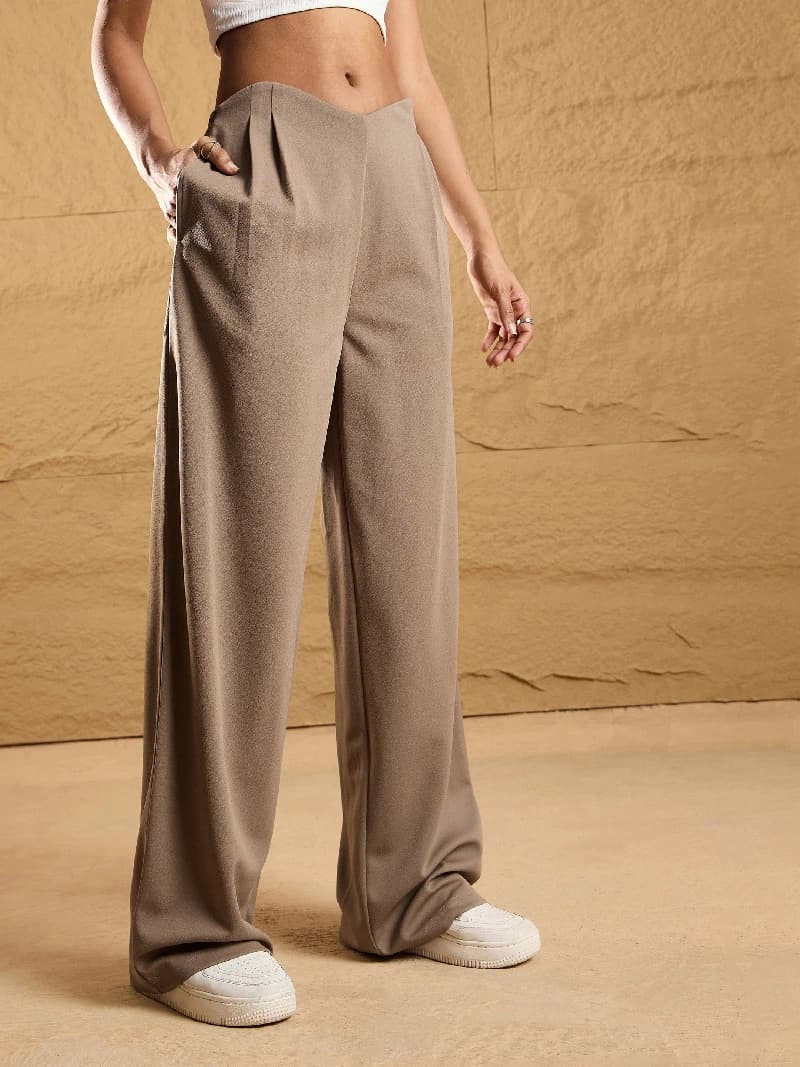 Women's Beige Casual Regular Fit Pant