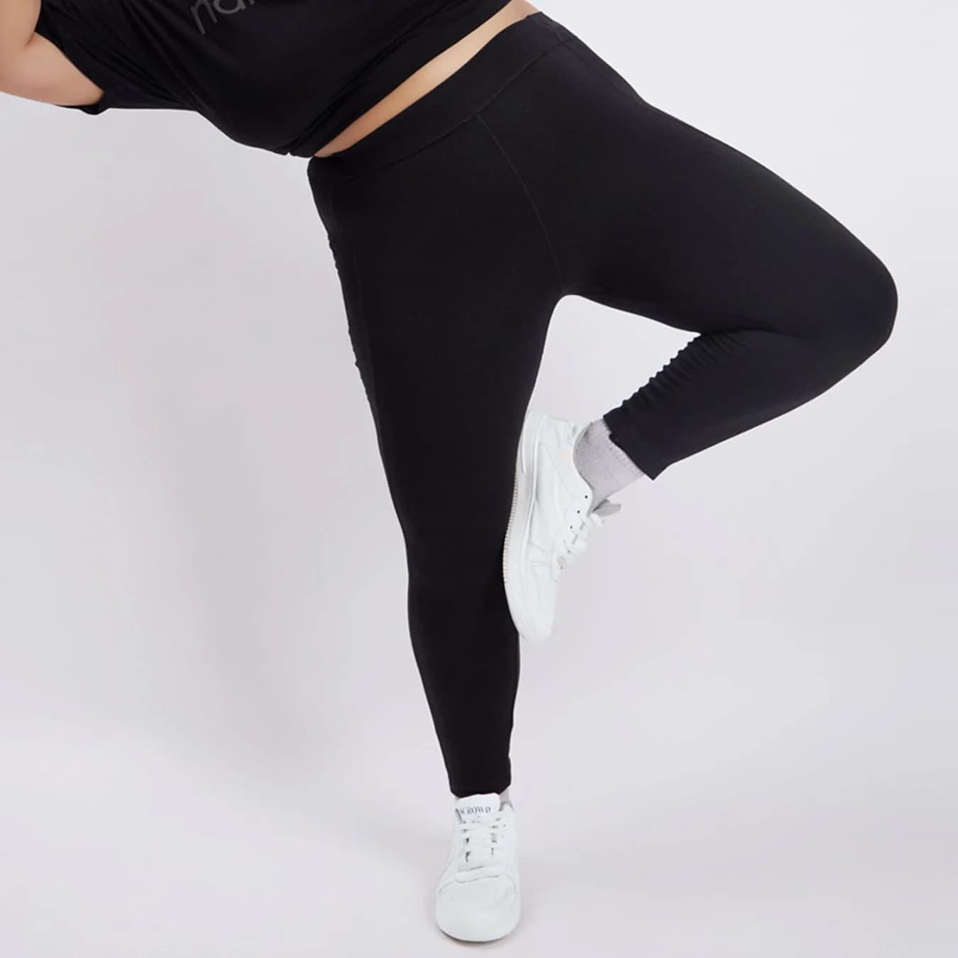 Women's Black Sports Solid Skinny Fit Legging