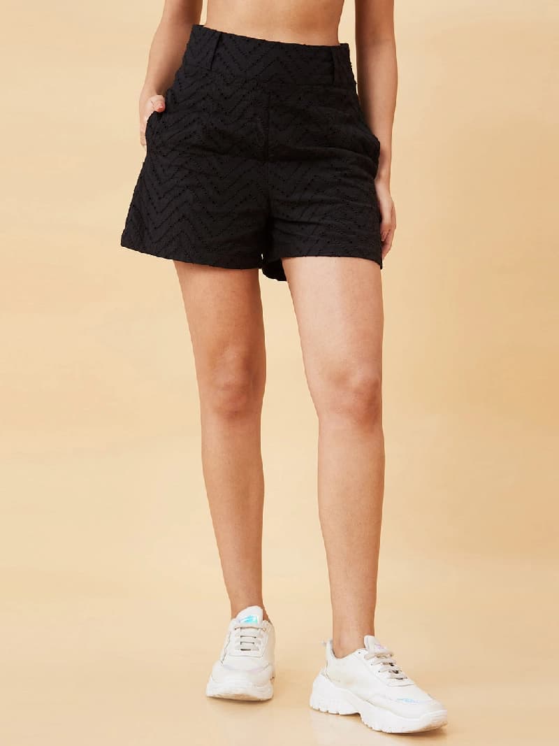 Women's Black Casual Solid Regular Fit Short