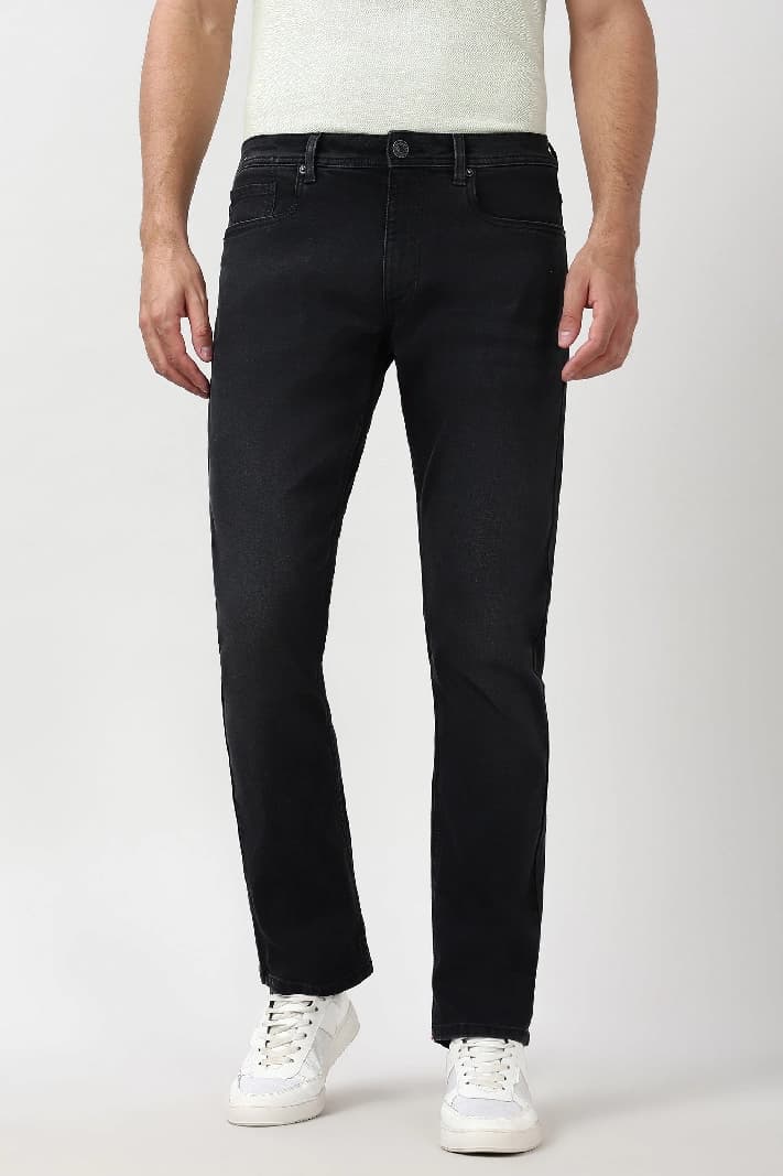Men's Black Casual Solid Tapered Fit Jeans