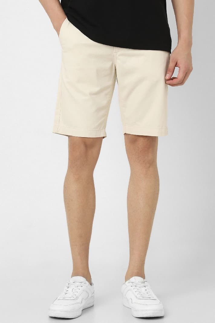 Men's Cream Casual Solid Regular Fit Short