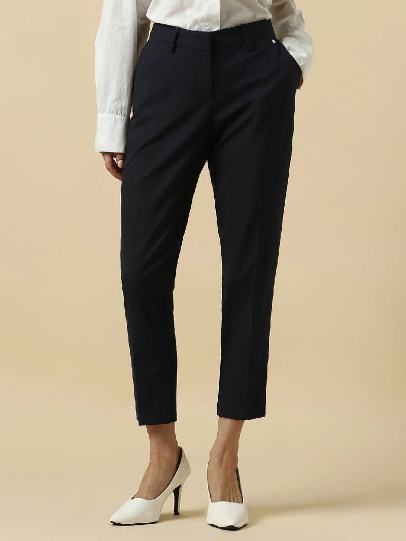Women's Blue Casual Solid Tapered Fit Trouser