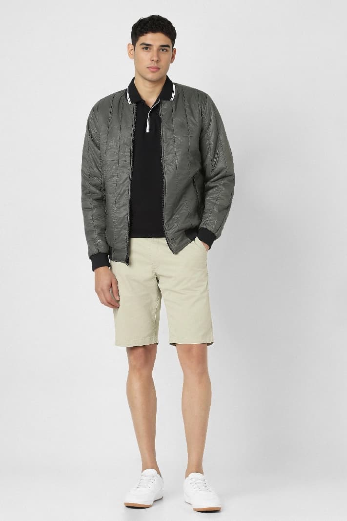 Men's Beige Casual Solid Regular Fit Short