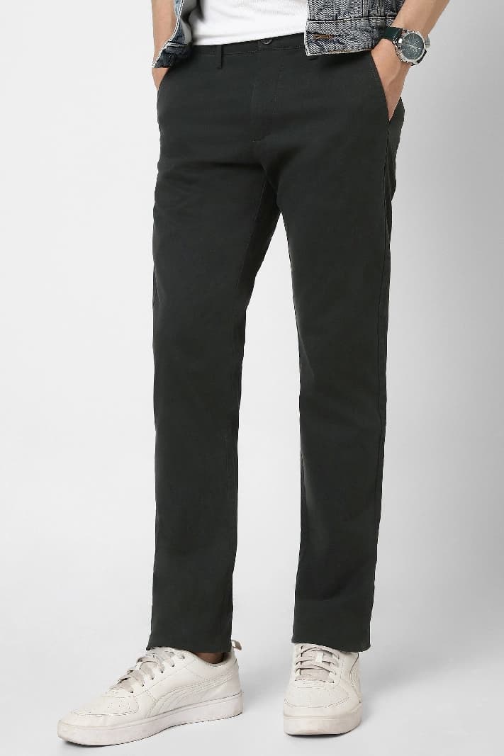Men's Black Casual Solid Straight Fit Trouser