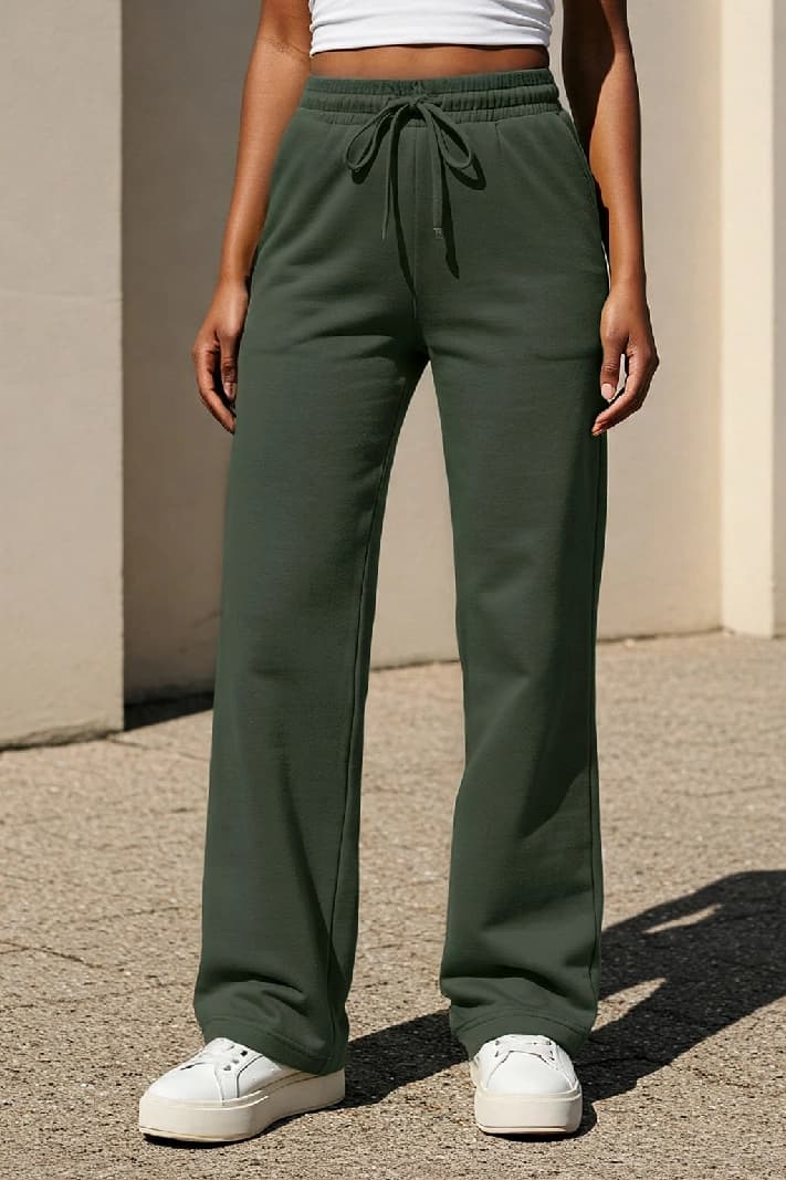 Women's Green Casual Solid Oversized Fit Trackpant
