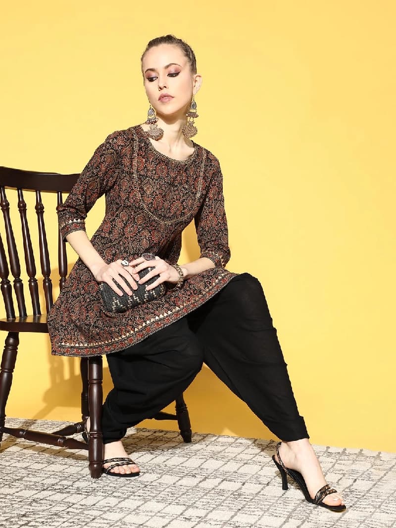 Women's Black Festive Kurta Set