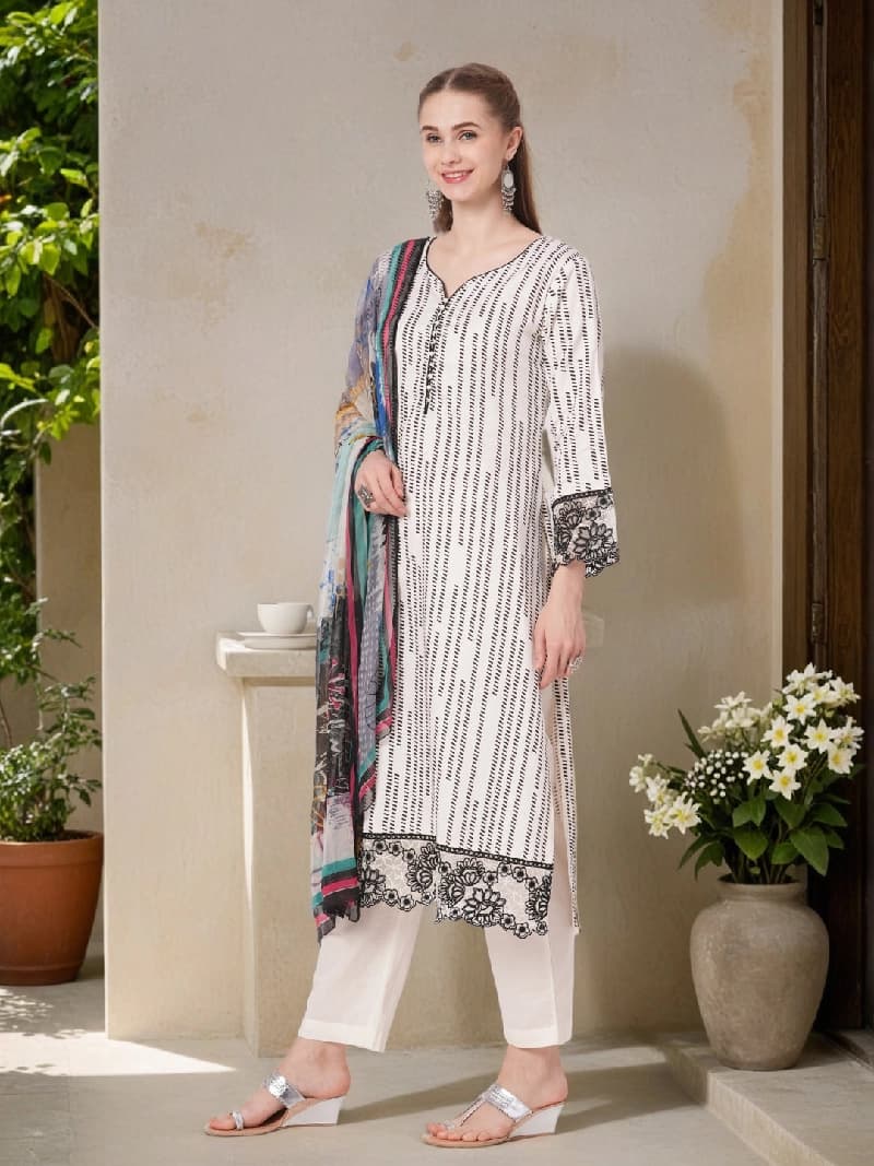 Women's Off White Festive Kurta Set