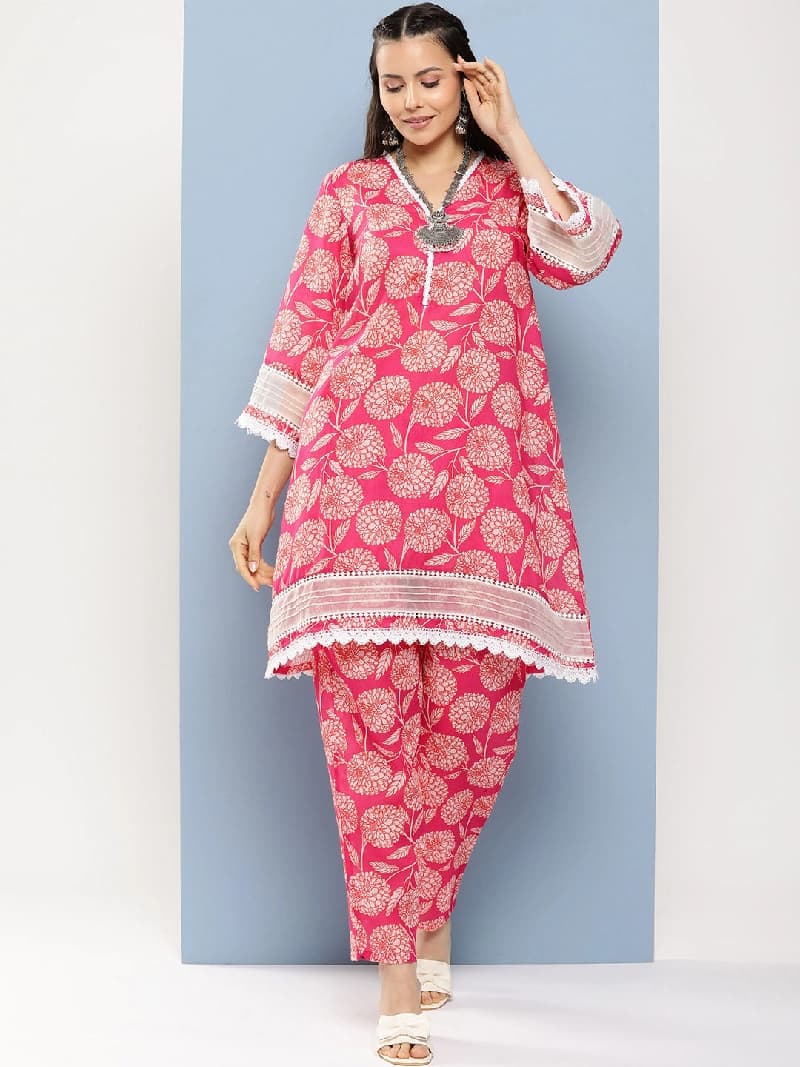 Women's Pink Festive Printed Kurta Set