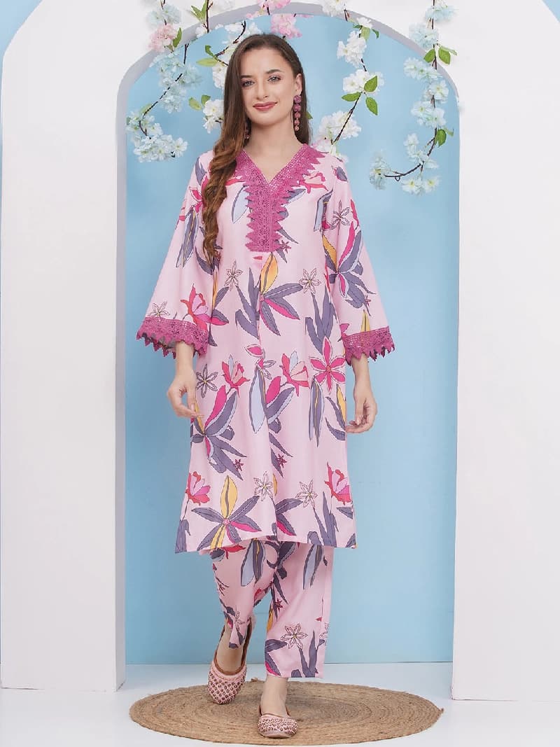 Women's Pink Festive Printed Kurta Set