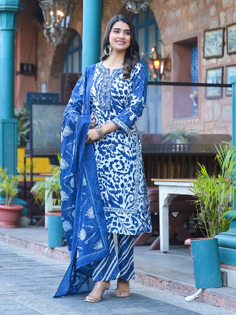 Women's Blue Festive Printed Kurta Set