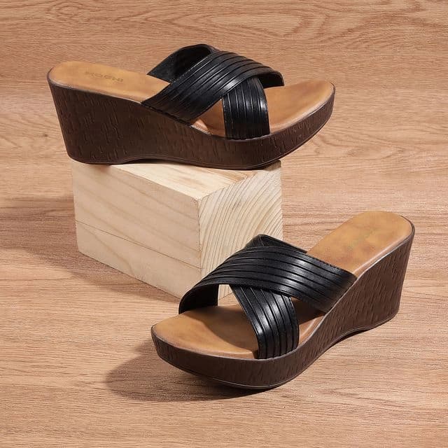 Women's Black Casual Sandals