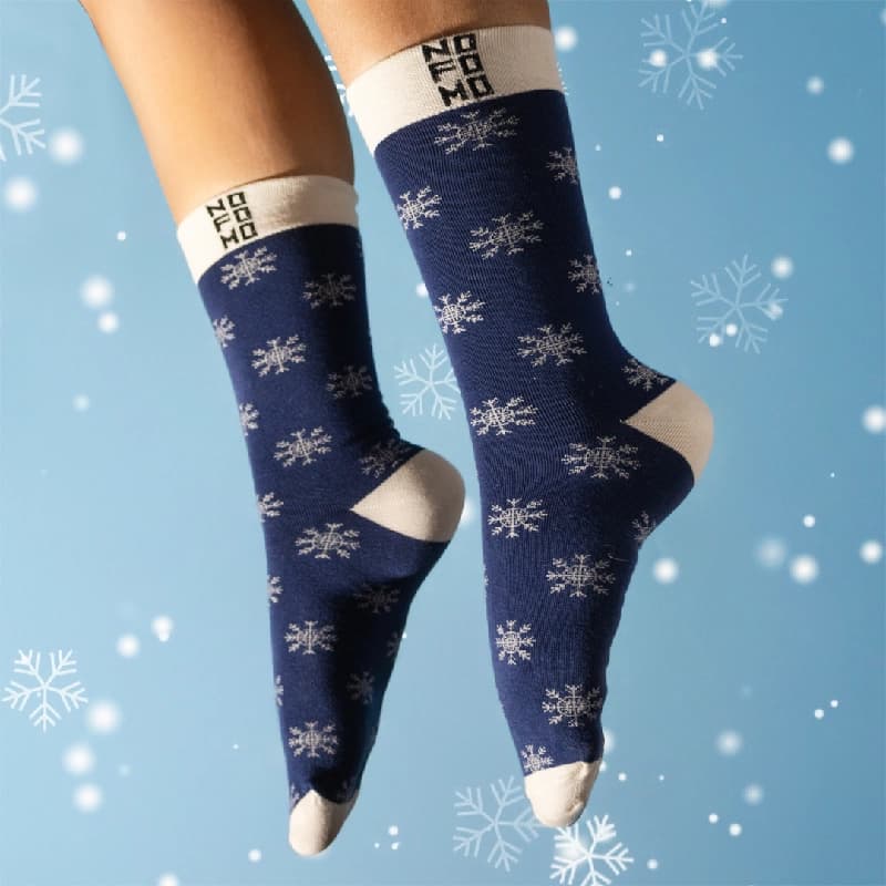 Unisex Blue and White Crew Lengh Snowflake Socks