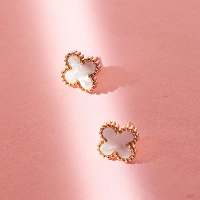 Women's Champagne Wishes Studs