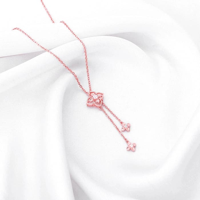 Women's Rose Gold Artsy Floral Necklace