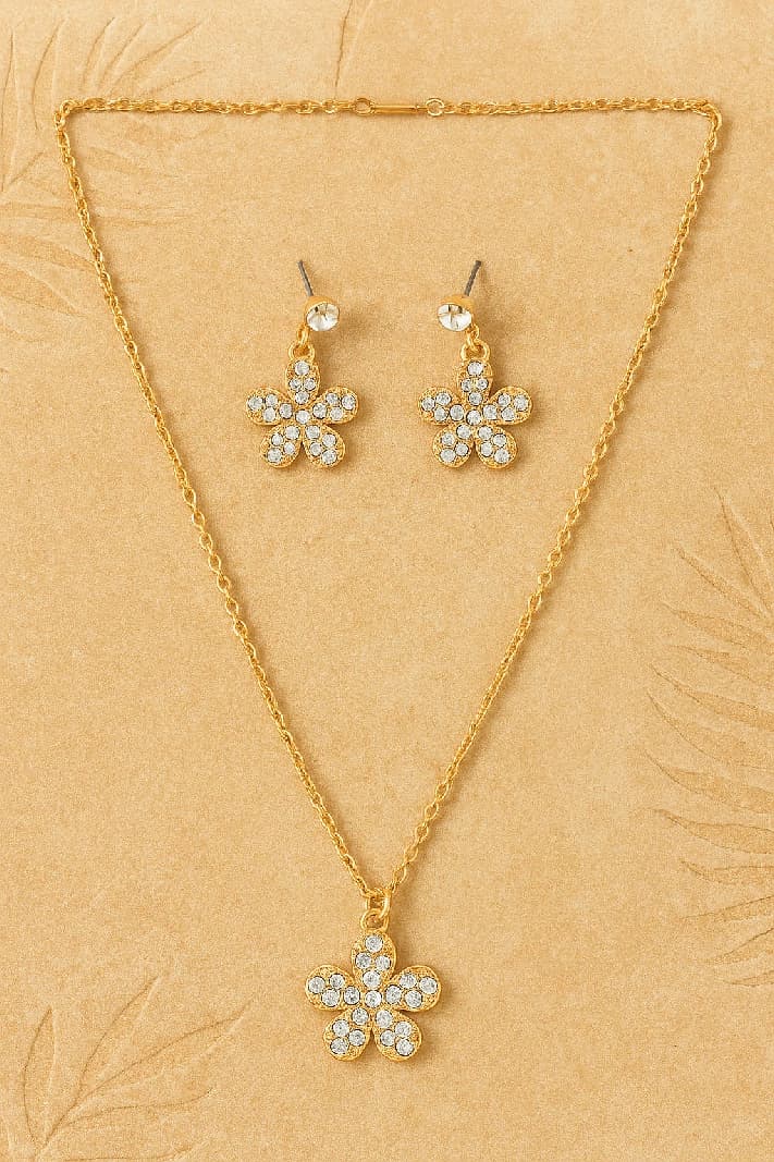 Women's Gold Casual Pendants & Earring Set