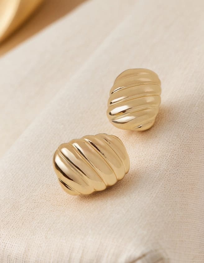 Women's Gold Chunky Croissant Stud Earrings