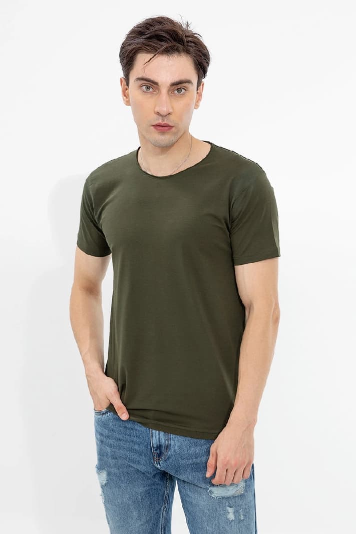 Men's Green Casual Solid Slim Fit Tshirt