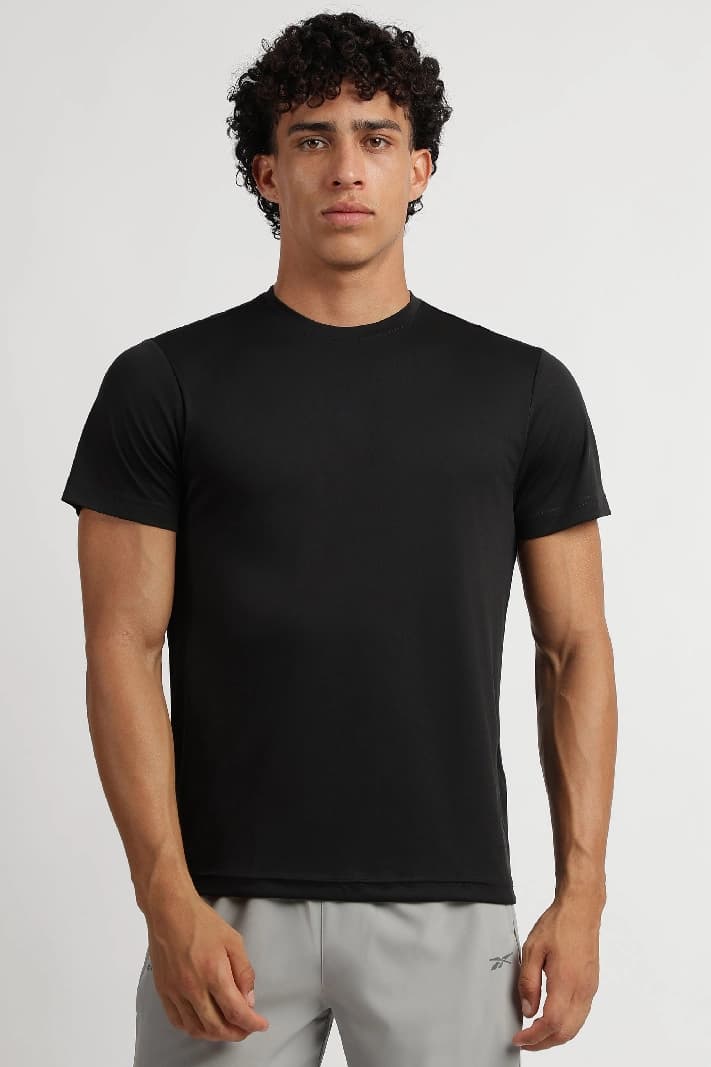 Men's Black Casual Solid Regular Fit Tshirt