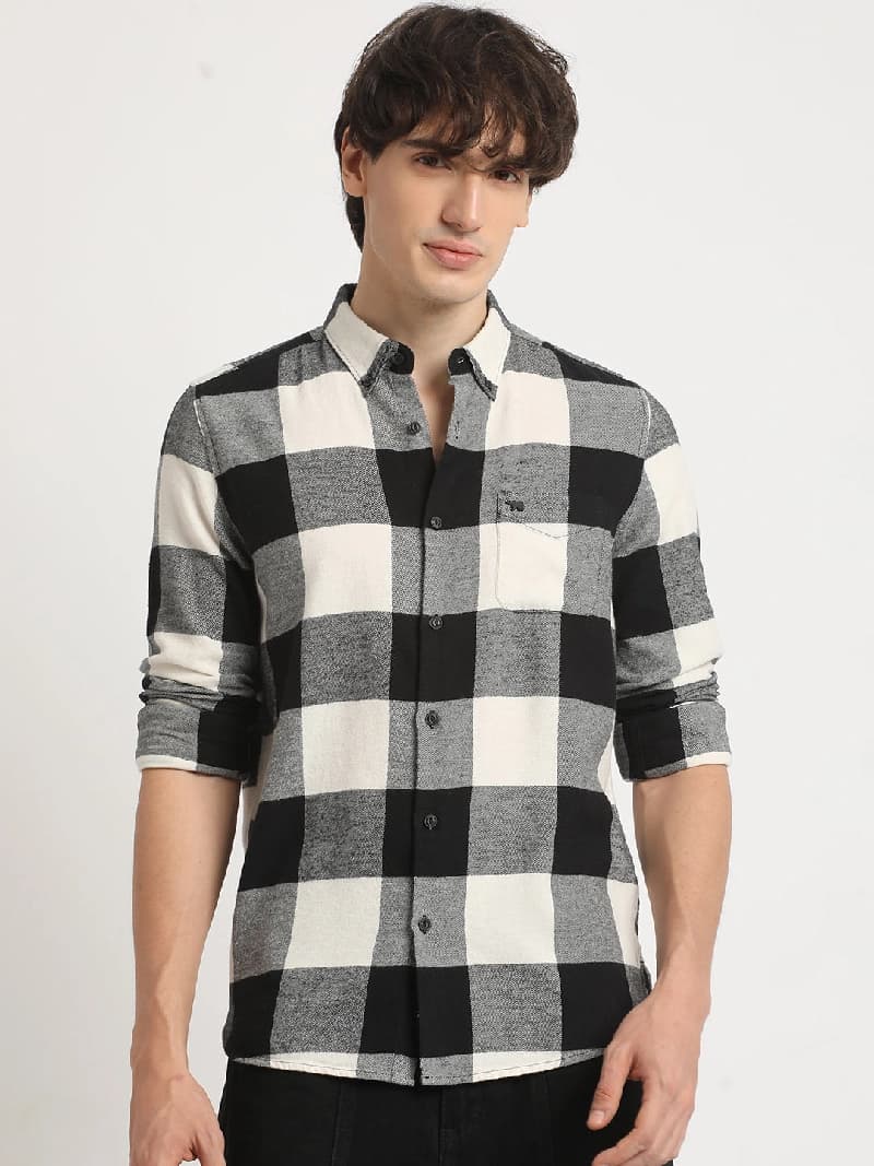 Men's Black Casual Checked Slim Fit Shirt