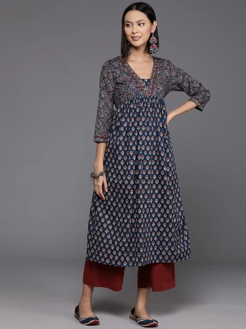 Women's Blue Festive Printed Regular Fit Kurta