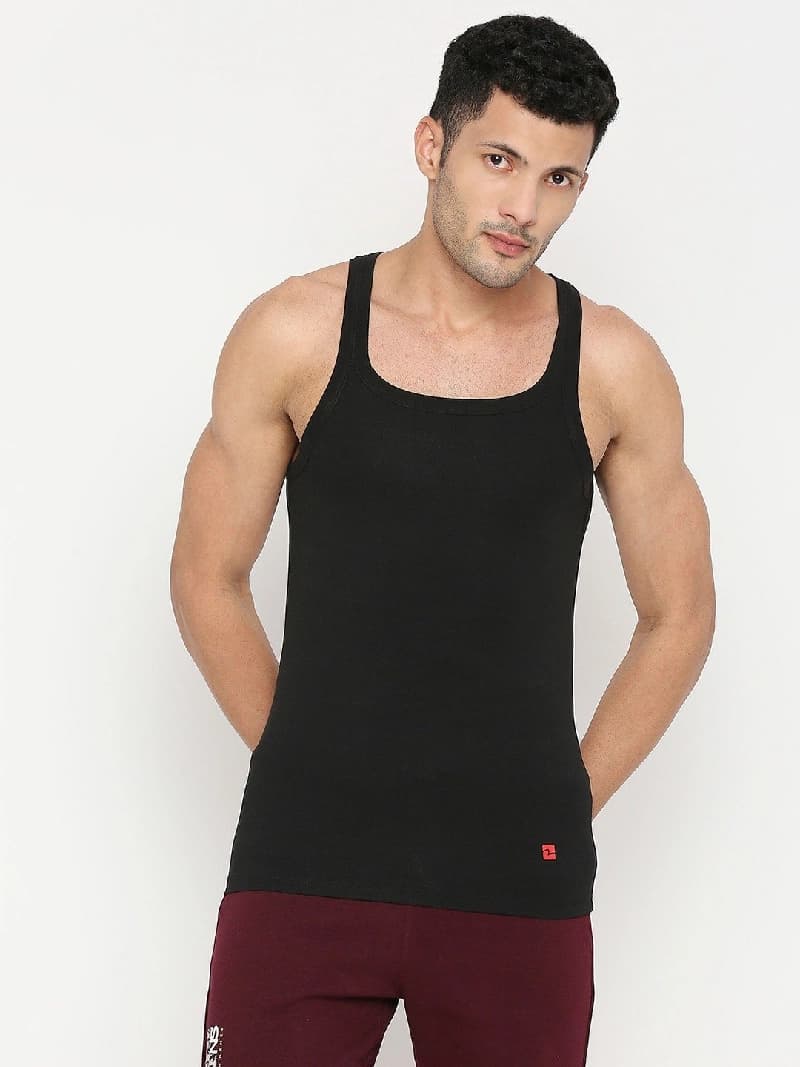 Men's Black Solid Round Neck Vest