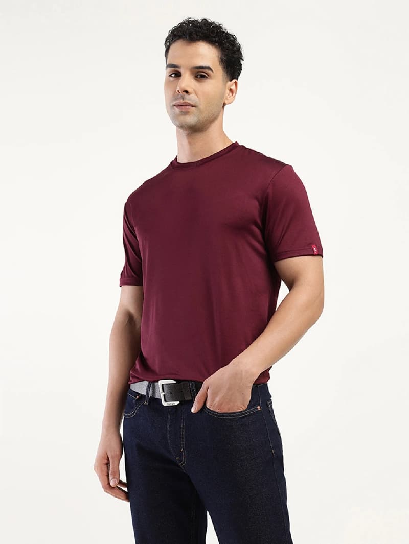 Men's Red Casual Solid Regular Fit Tshirt