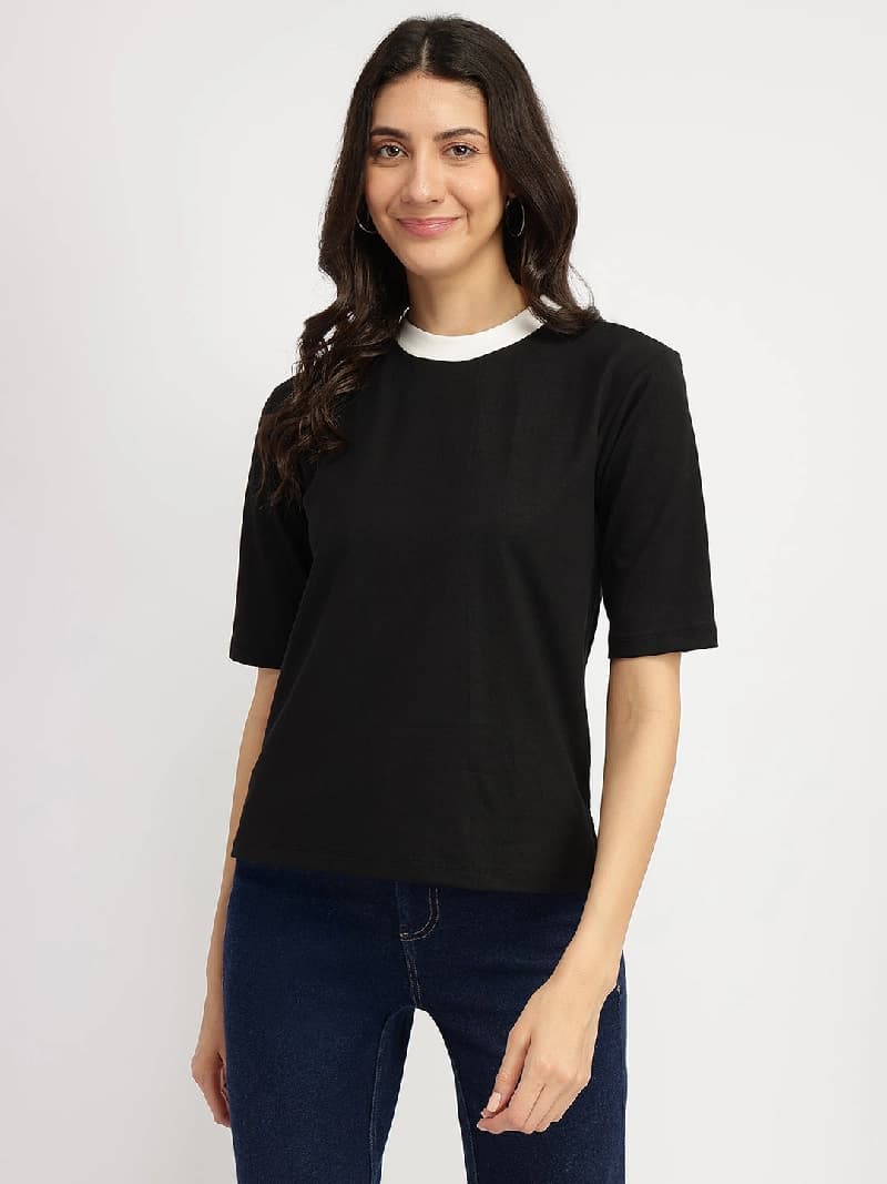 Women's Black Casual Solid Regular Fit Tshirt