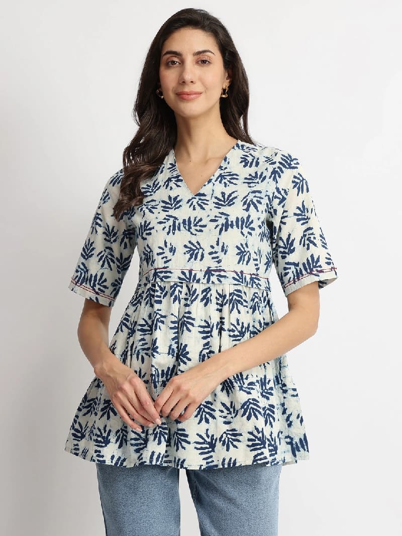 Women's Blue Casual Printed Top
