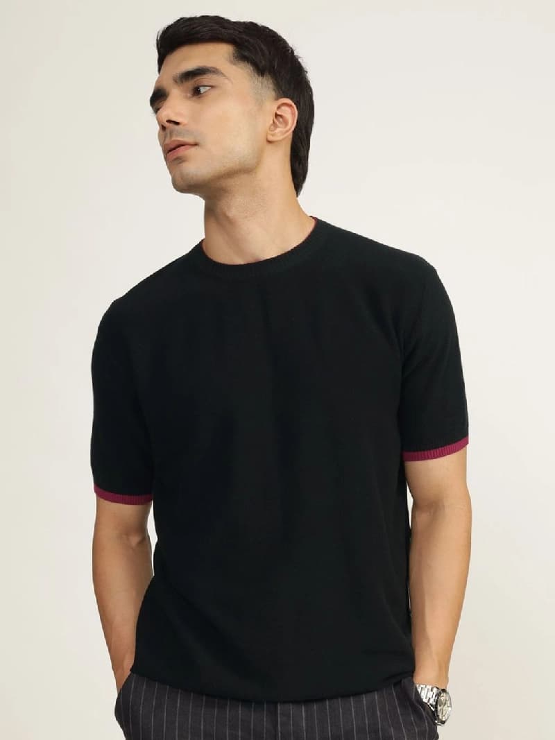 Men's Black Casual Solid Regular Fit Tshirt