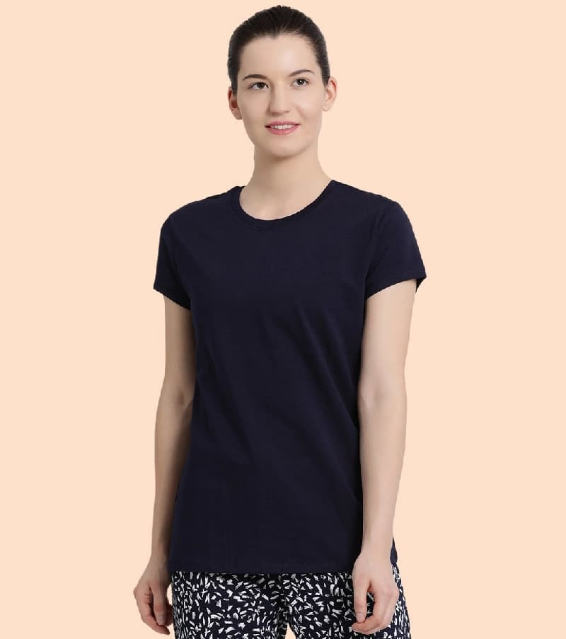 Women's Navy Casual Solid Slim Fit Tshirt