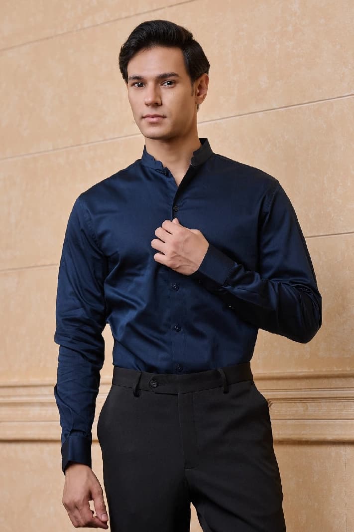 Men's Navy Casual Solid Regular Fit Shirt