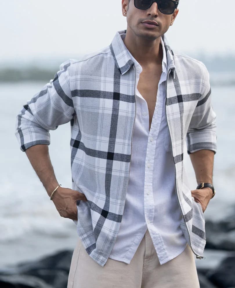Men's Grey Casual Checked Regular Fit Cotton Shirt