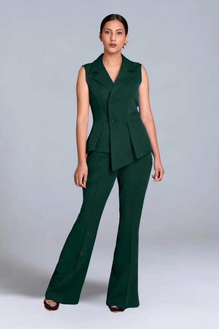 Women's Green Work Wear Solid Regular Fit Sleeveless Co-ords Set