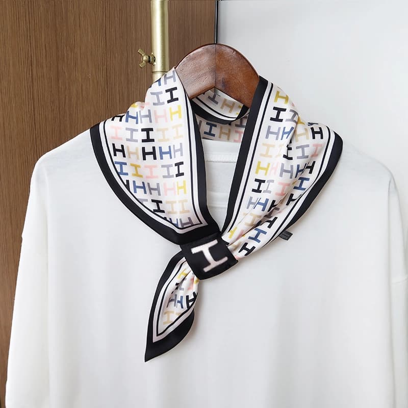 Women's Multicolor Casual Satin Neck Scarf