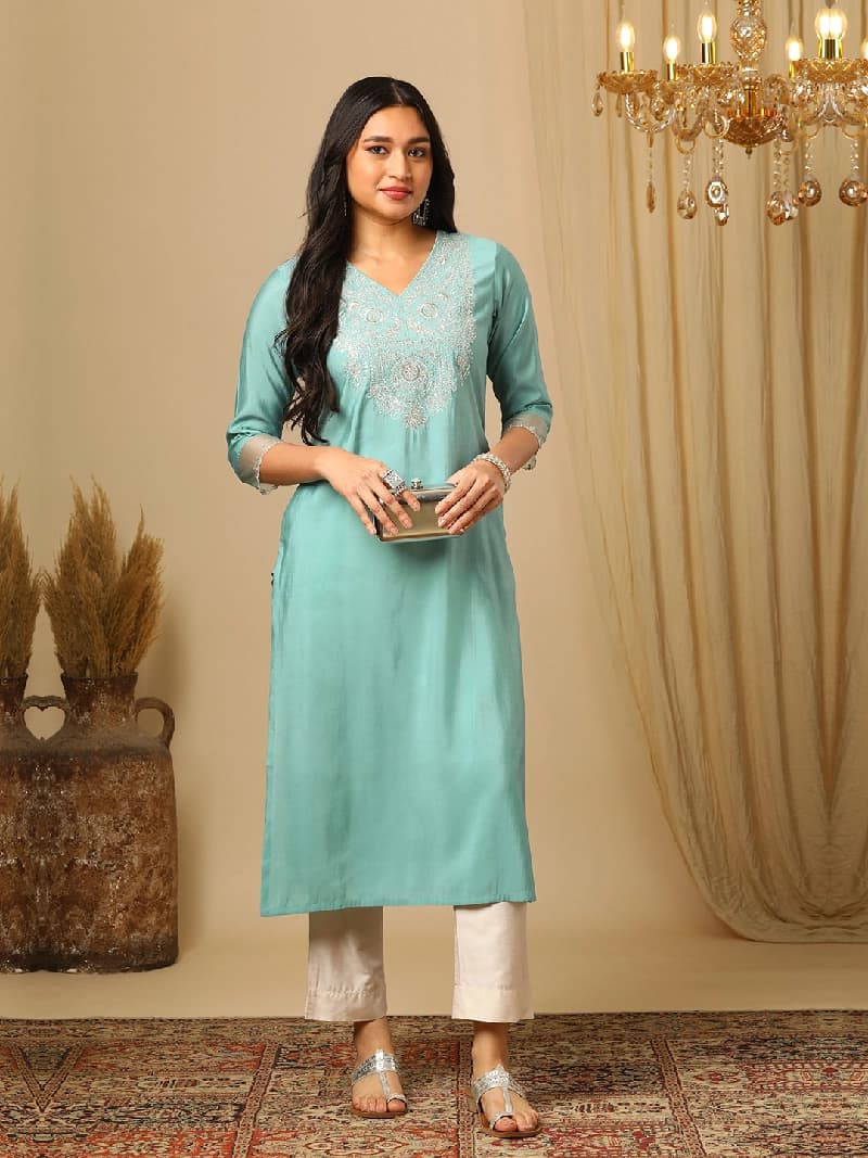 Women's Green Festive Solid Regular Fit Kurta