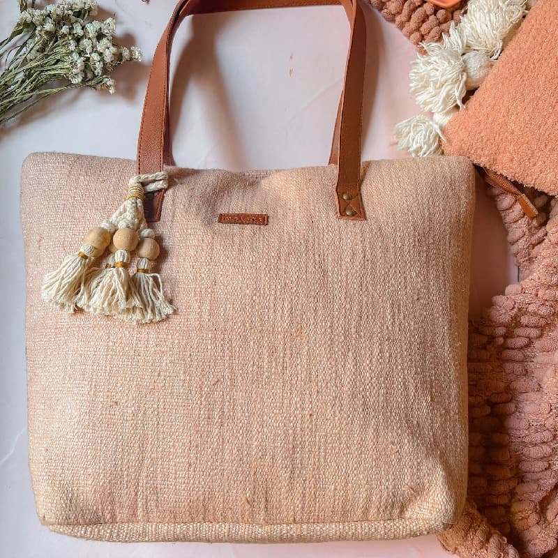 Women's Pink Roseate Glow Everyday Tote