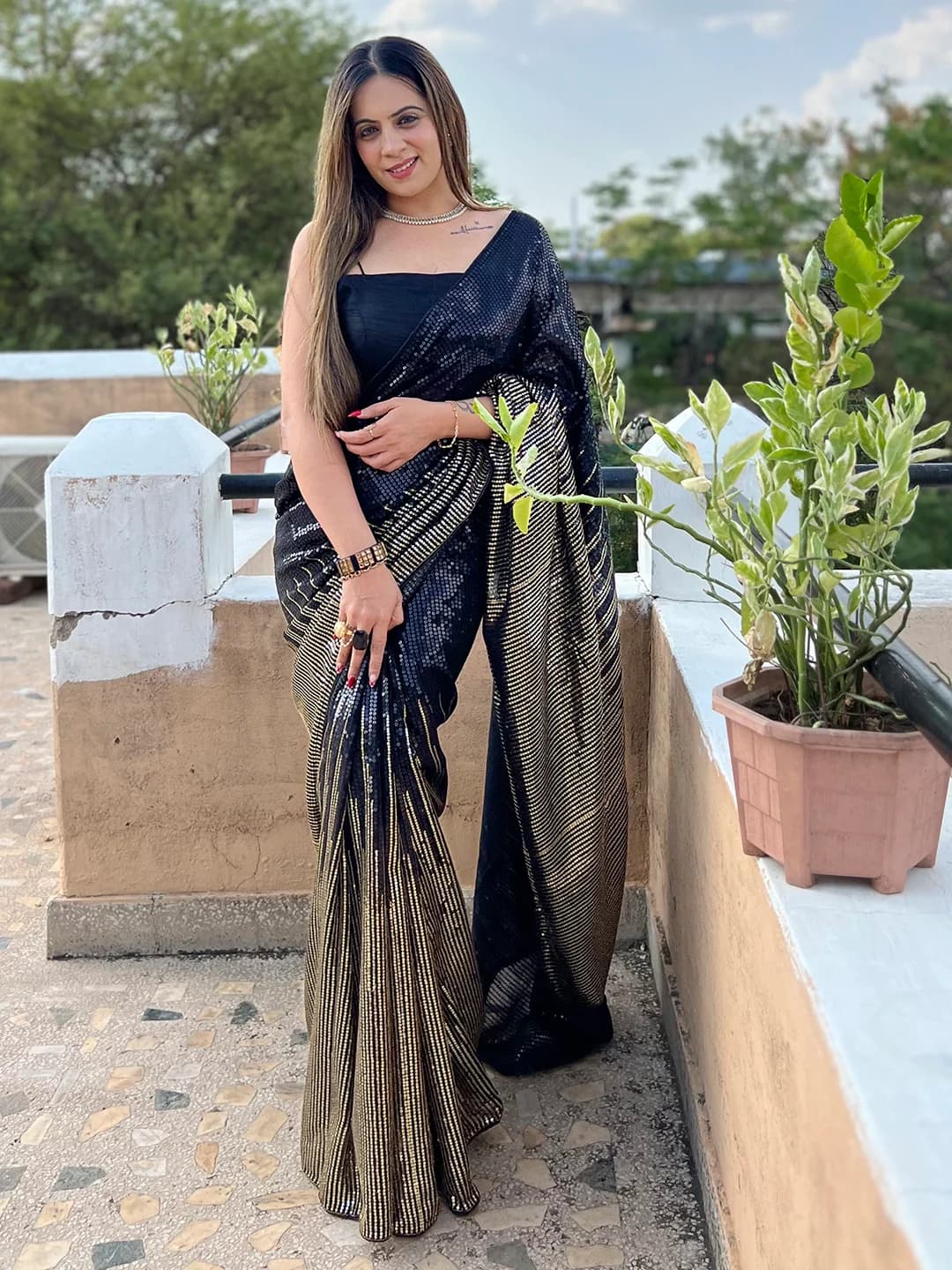 Women's Georgette Black Embellished Designer Saree With Blouse Piece