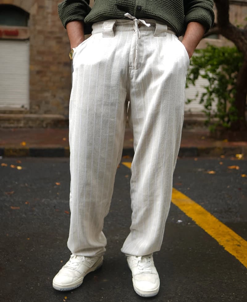 Men's Beige Casual Solid Regular Fit Trouser