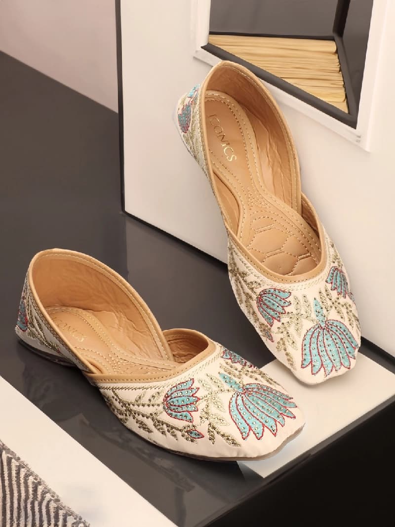 Women's Nude Ethnic Slip-On Casual Mojaris Shoes