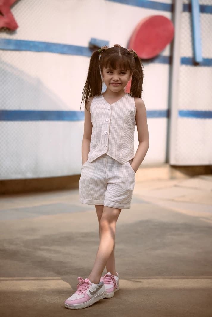 Girls Fawn Casual Cotton Sleeveless Stripe Printed Top and Shorts Set