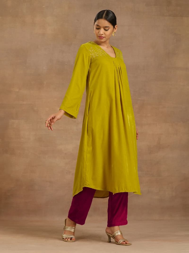 Women's Yellow Casual Floral Regular Fit Kurta