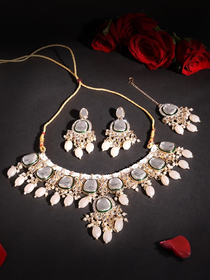 Women's Green Meenakari Bridal Kundan Pearls Choker Necklace Earring & Maangtikka Set