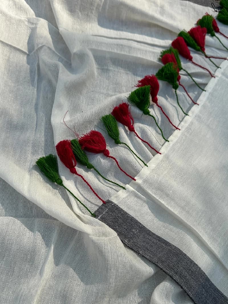 Women's Off White Festive Cotton Saree Without Blouse Piece