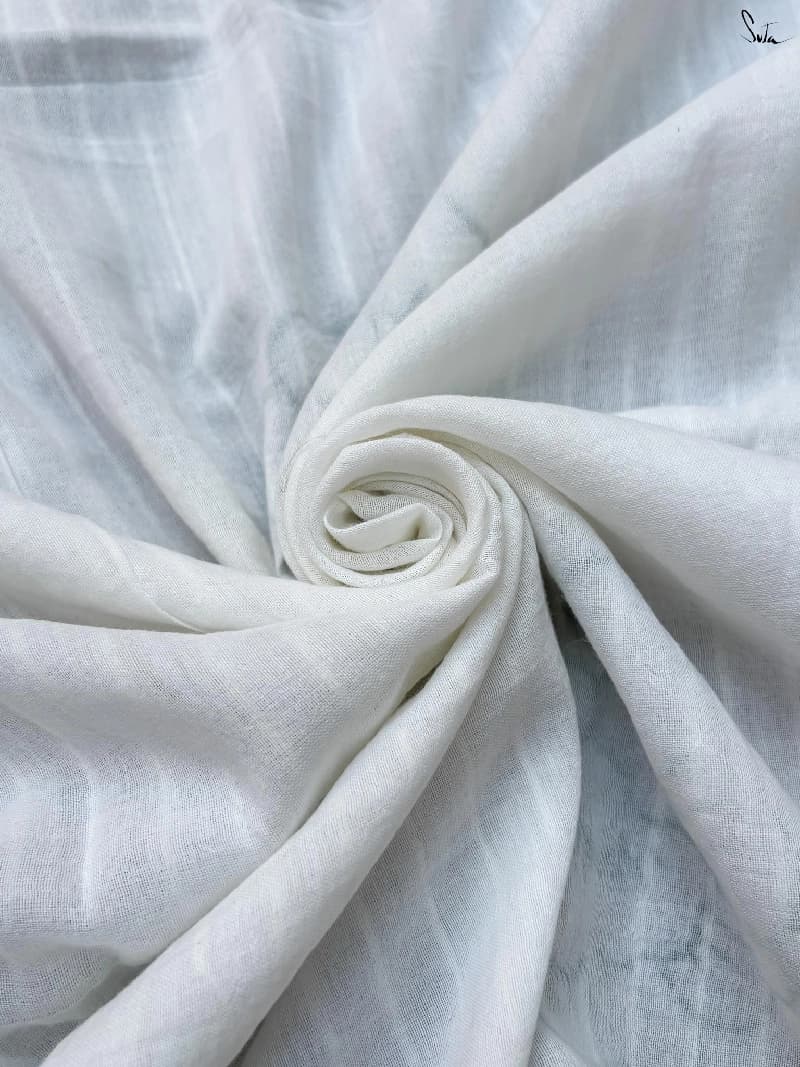 Women's White Festive Cotton Saree With Blouse Piece