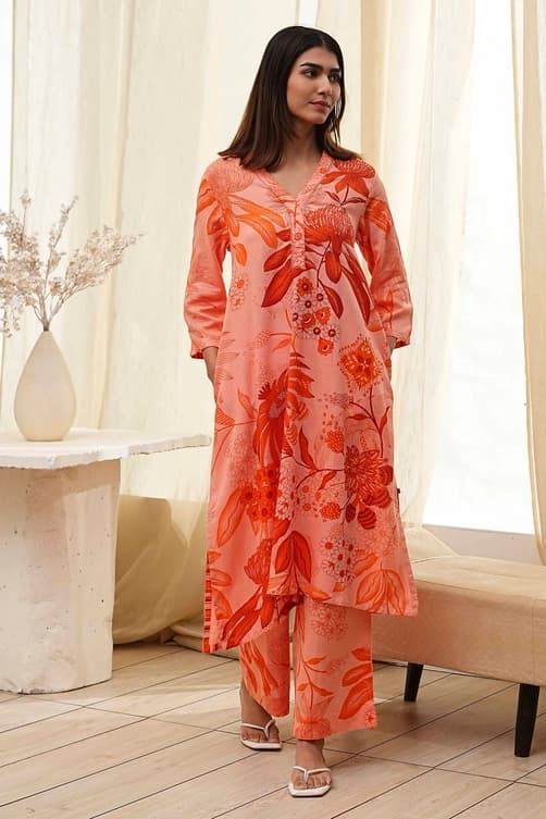 Women's Orange Festive Printed Three Quarter Sleeves Kurta Set