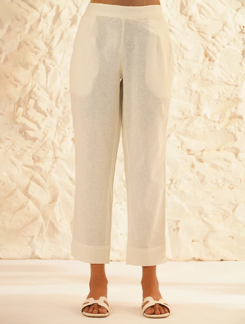 Women's White Casual Solid Straight Fit Trouser
