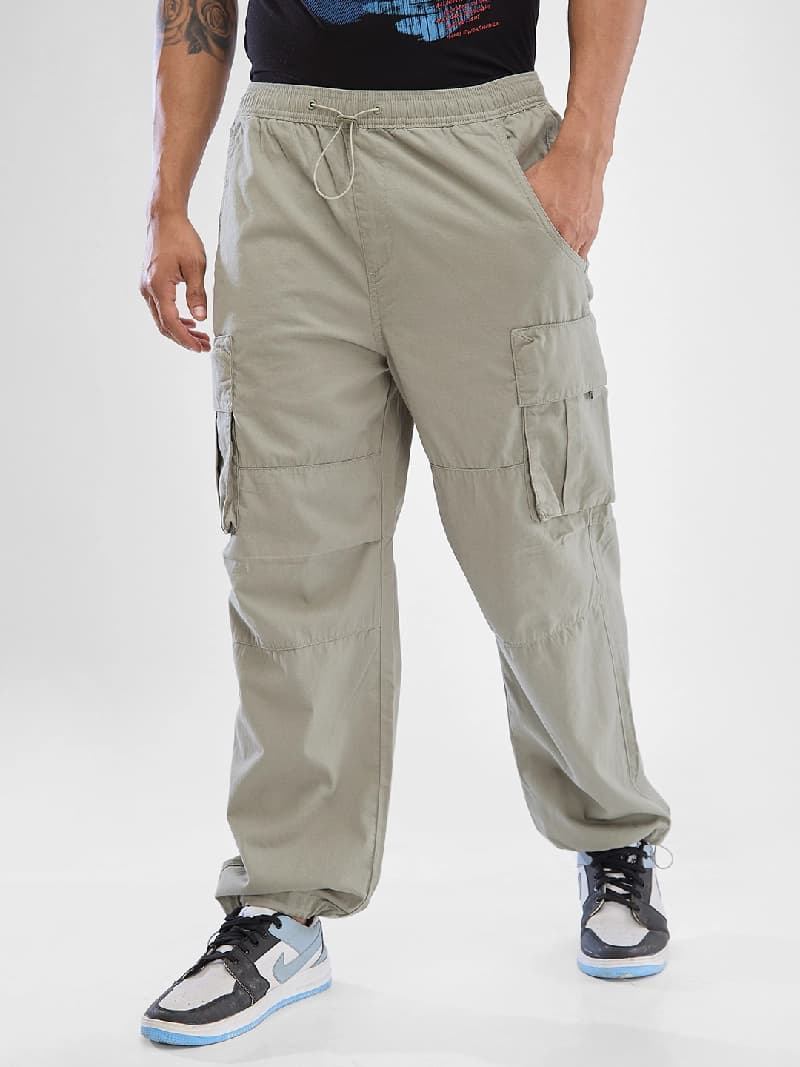 Men's Grey Casual Solid Regular Fit Cargo